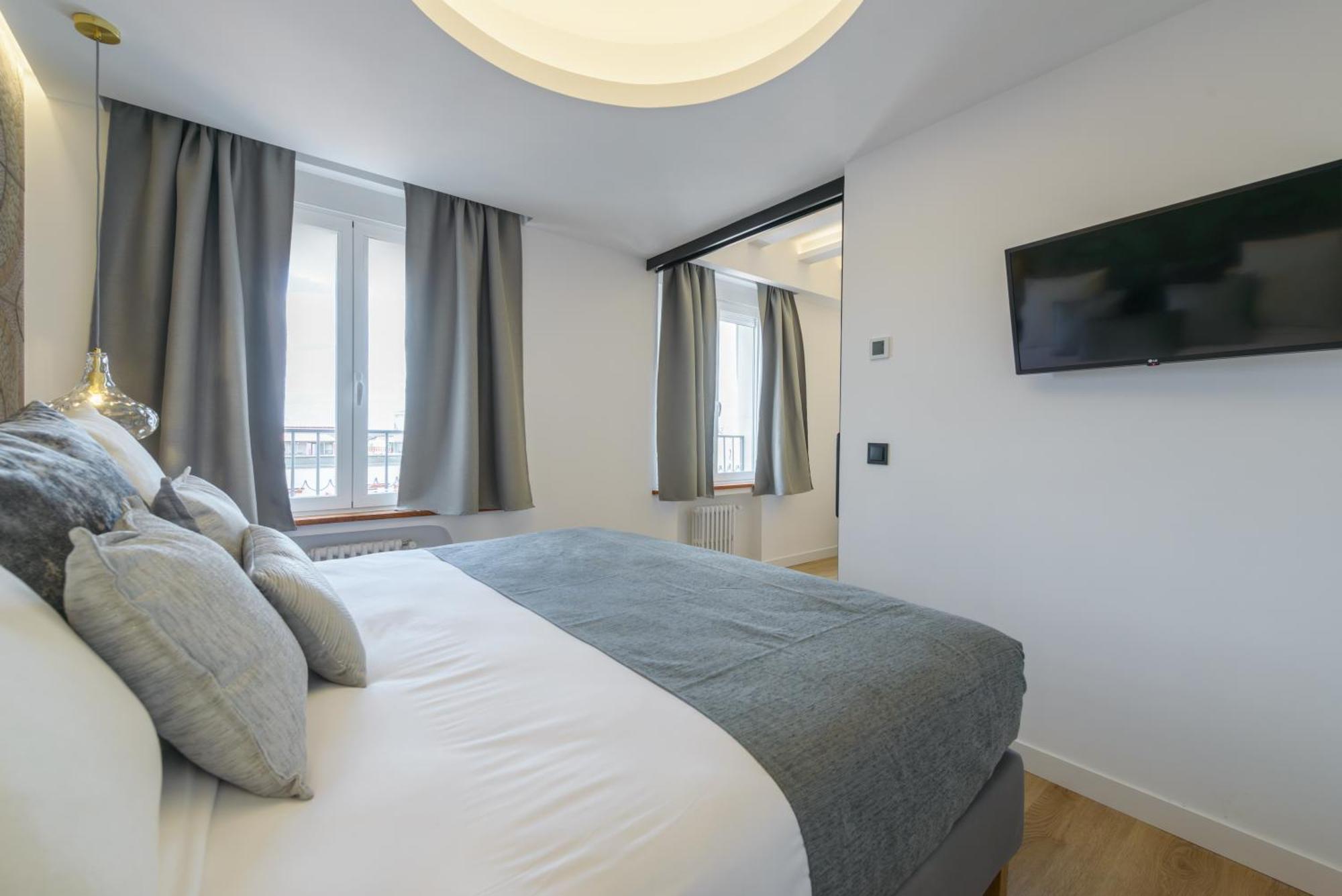 Gran Via Capitals By Monaro***** Apartman Madrid Kültér fotó